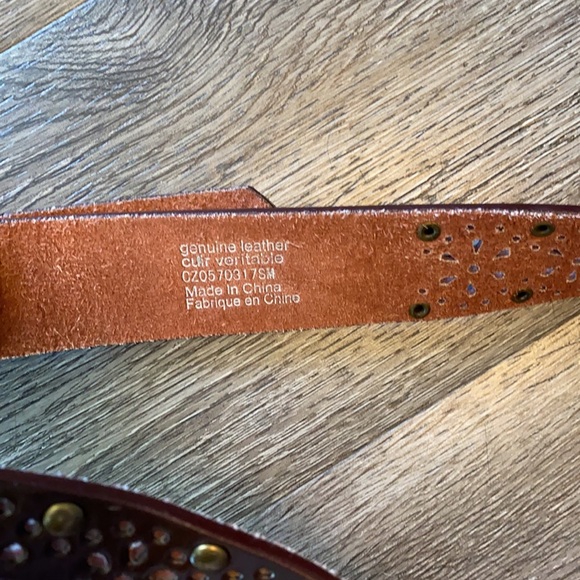 New Leather belt 30-34” - Picture 2 of 3